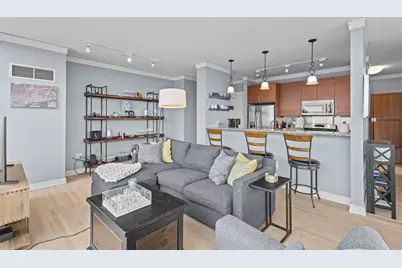 1570 Elmwood Avenue #1111, Evanston, IL 60201 - Photo 8