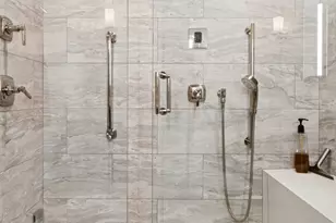 161 E Chicago Ave, Chicago, IL 60611 - Photo 10