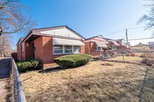 11433 S Elizabeth St, Chicago, IL 60643 - Photo 2