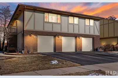 642 Whalom Lane #12-A, Schaumburg, IL 60173 - Photo 2