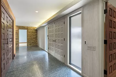 901 S Burton Place, Arlington Heights, IL 60005 - Photo 6