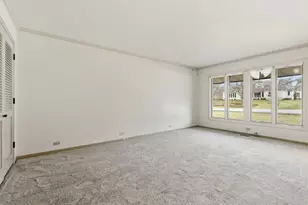 901 S Burton Pl, Arlington Heights, IL 60005 - Photo 32