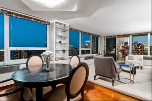 88 W Schiller St, Chicago, IL 60610 - Photo 26