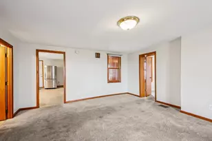 11N455 Tower Rd, Hampshire, IL 60140 - Photo 8