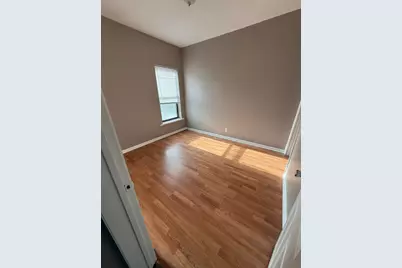 609 E 60th Street, Chicago, IL 60637 - Photo 12