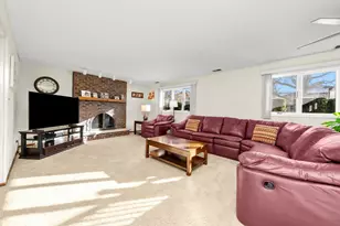 8125 Elizabeth Ave, Orland Park, IL 60462 - Photo 12