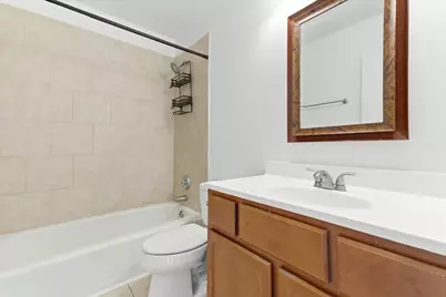 1526 Ridgeway Avenue, Round Lake Beach, IL 60073 - Photo 16