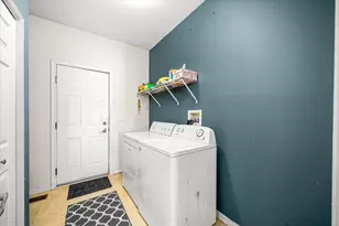 883 Prairie Crossing Dr, Yorkville, IL 60560 - Photo 16