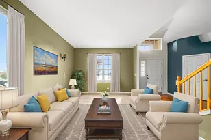 883 Prairie Crossing Dr, Yorkville, IL 60560 - Photo 4