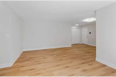 18310 Robin Lane #D2, Homewood, IL 60430 - Photo 2