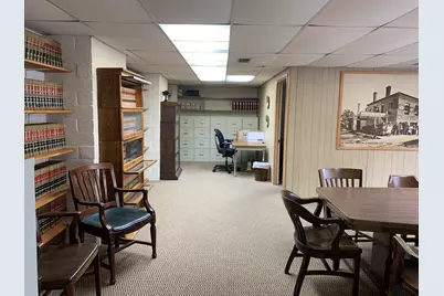 101 E Van Buren Street, Woodstock, IL 60098 - Photo 14