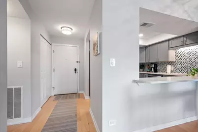 1695 2nd Street #305, Highland Park, IL 60035 - Photo 4