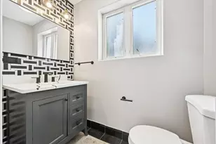 6857 N Knox Ave, Lincolnwood, IL 60712 - Photo 22