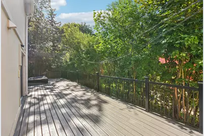 6857 N Knox Avenue, Lincolnwood, IL 60712 - Photo 18