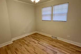 6755 S Bell Ave, Chicago, IL 60636 - Photo 8