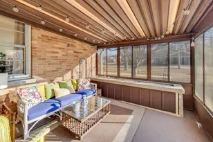 1048 E Walnut Ave, Des Plaines, IL 60016 - Photo 14