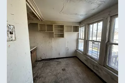 850 W 51st Place, Chicago, IL 60609 - Photo 8