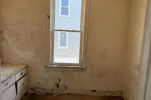 850 W 51st Pl, Chicago, IL 60609 - Photo 10