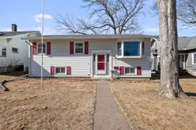 2716 Davenport Avenue, Davenport, IA 50803 - Photo 1