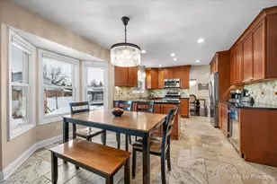 20W425 Peters Ct, Downers Grove, IL 60516 - Photo 8