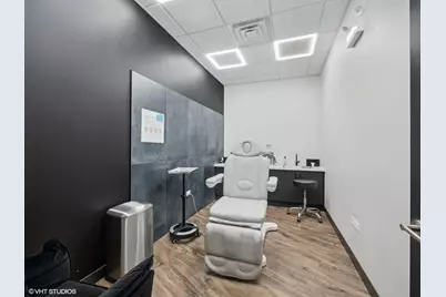 3916 N Broadway Street #1, Chicago, IL 60613 - Photo 6