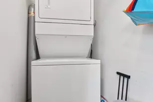 5039 W Cullom Ave, Chicago, IL 60641 - Photo 16