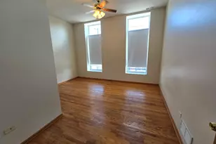 1700 W Cermak Rd, Chicago, IL 60608 - Photo 4