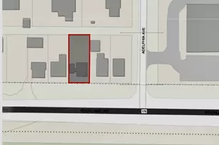 905 Rockland Rd, Lake Bluff, IL 60044 - Photo 2