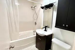 905 Rockland Rd, Lake Bluff, IL 60044 - Photo 10