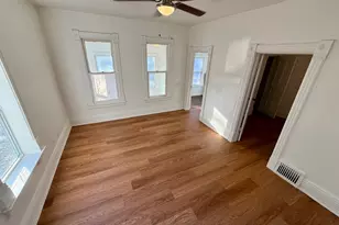 334 S Ottawa St, Joliet, IL 60436 - Photo 4