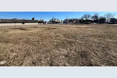 359 W Galena Boulevard, Aurora, IL 60506 - Photo 2