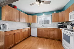 309 W School St, Plano, IL 60545 - Photo 10