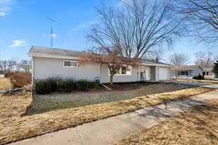 309 W School St, Plano, IL 60545 - Photo 26