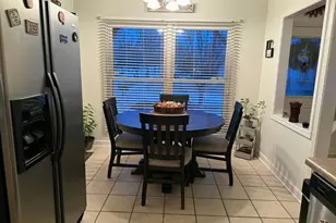 352 Danbury Dr, Naperville, IL 60565 - Photo 8