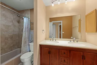 [Address not provided], Lisle, IL 60532 - Photo 18