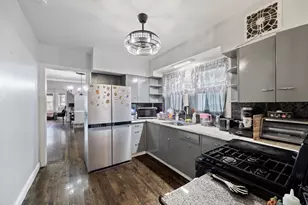 3723 Home Ave, Berwyn, IL 60402 - Photo 8