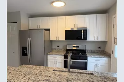 588 Nantucket Way #2, Island Lake, IL 60042 - Photo 2