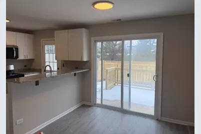 588 Nantucket Way #2, Island Lake, IL 60042 - Photo 8