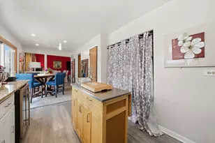 19913 Arroyo Ave, Lynwood, IL 60411 - Photo 14