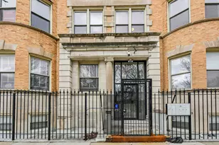 4644 S Prairie Ave, Chicago, IL 60653 - Photo 2
