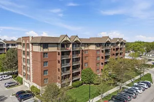 10 S Wille St, Mount Prospect, IL 60056 - Photo 1