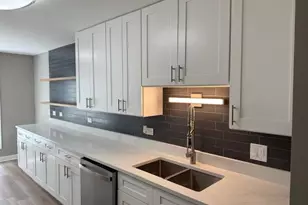 1910 Chestnut Ave, Glenview, IL 60025 - Photo 6