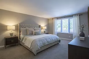 1910 Chestnut Ave, Glenview, IL 60025 - Photo 2