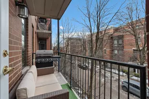 343 W Old Town Ct, Chicago, IL 60610 - Photo 18