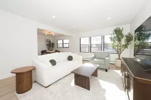 444 Washington Blvd, Oak Park, IL 60302 - Photo 2