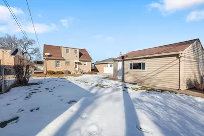 6907 W Cleveland Street, Niles, IL 60714 - Photo 16