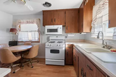 6907 W Cleveland Street, Niles, IL 60714 - Photo 6