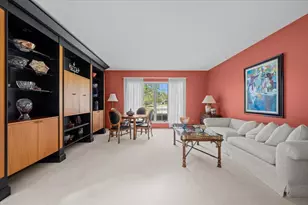 320 Buckthorn Cir, Northbrook, IL 60062 - Photo 4