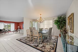 320 Buckthorn Cir, Northbrook, IL 60062 - Photo 6