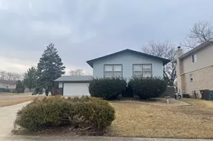 18830 Cedar Ave, Country Club Hills, IL 60478 - Photo 2